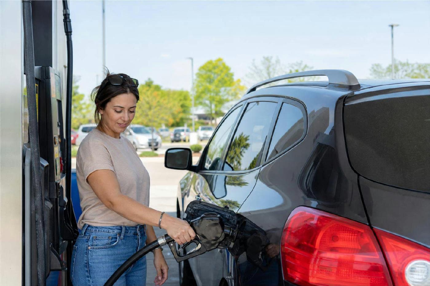 Costco Gas vs Sam's Club Gas: Which Offers the Best Value in 2026?